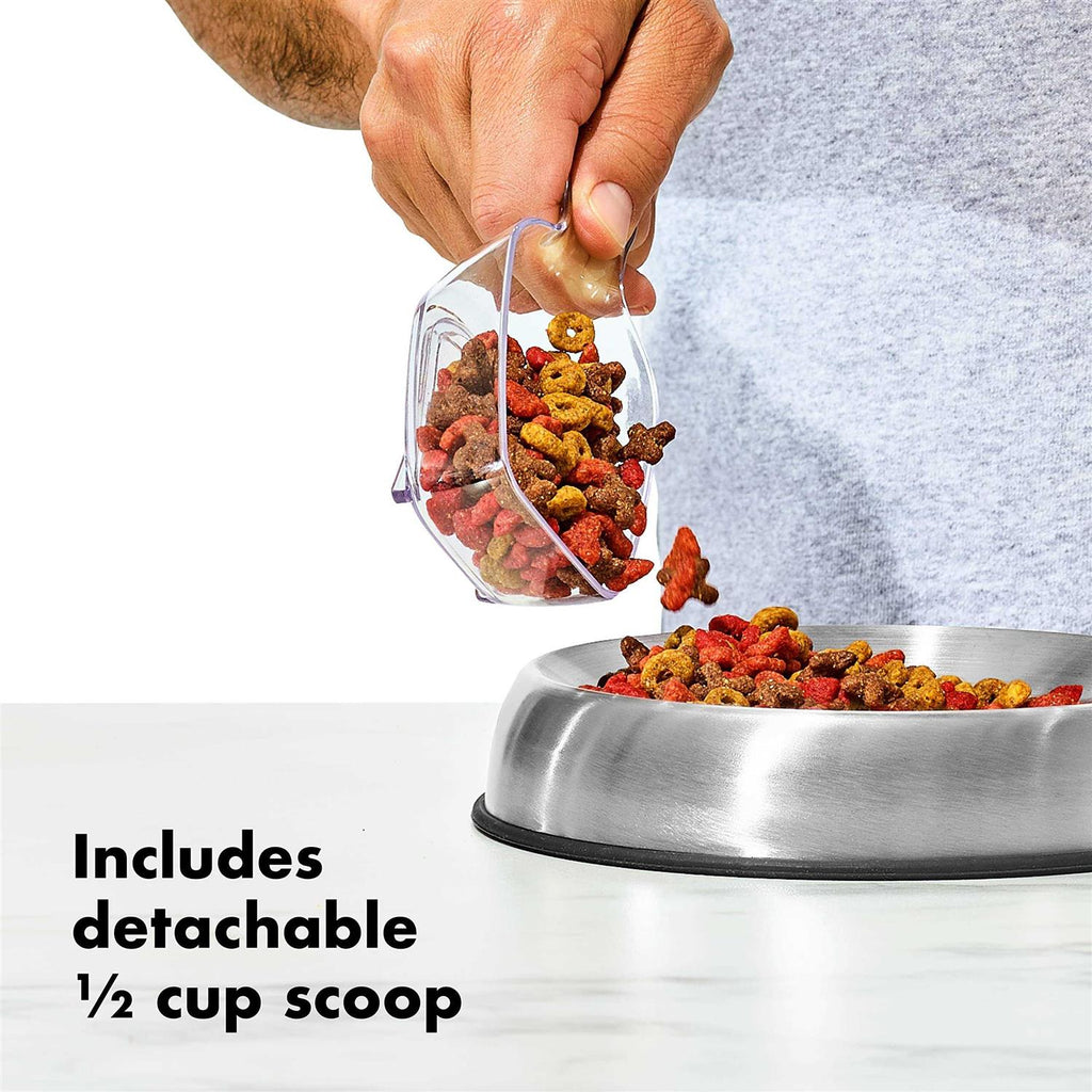 Pet Container with Scoop L337