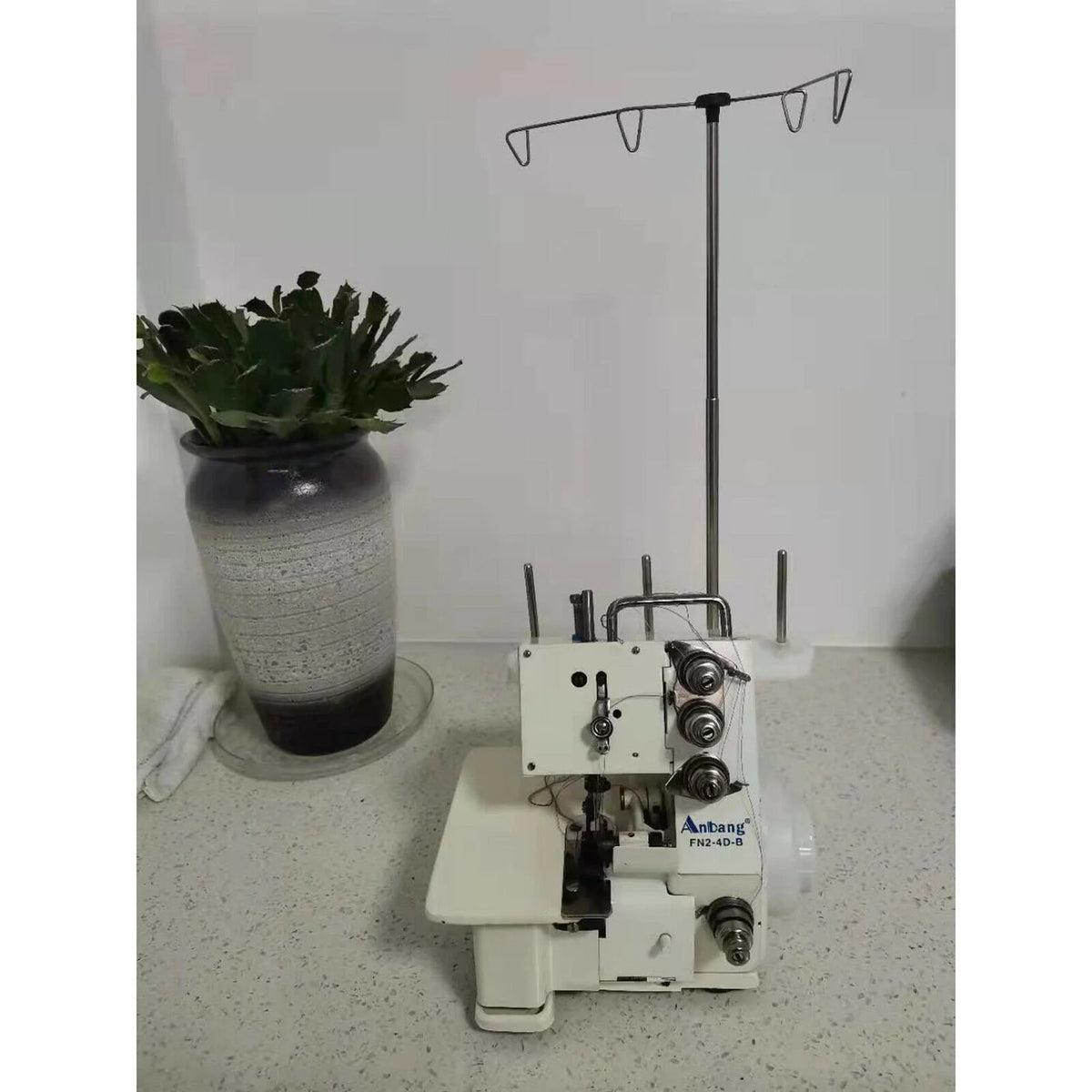 4 Thread Overlock Serger Sewing Machine P361