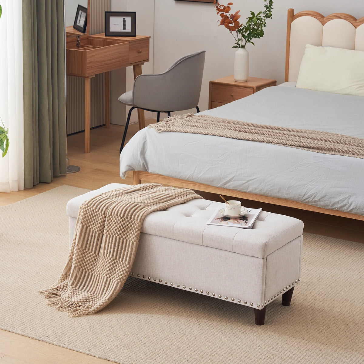 Off-White Linen Upholstered Storage Bench A228404