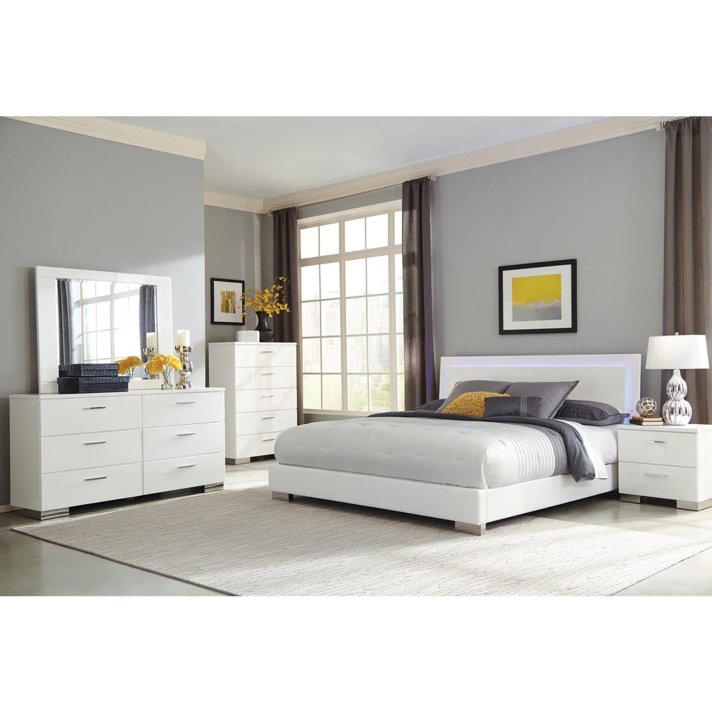 Faux Leather Queen Bedroom Set Z72972