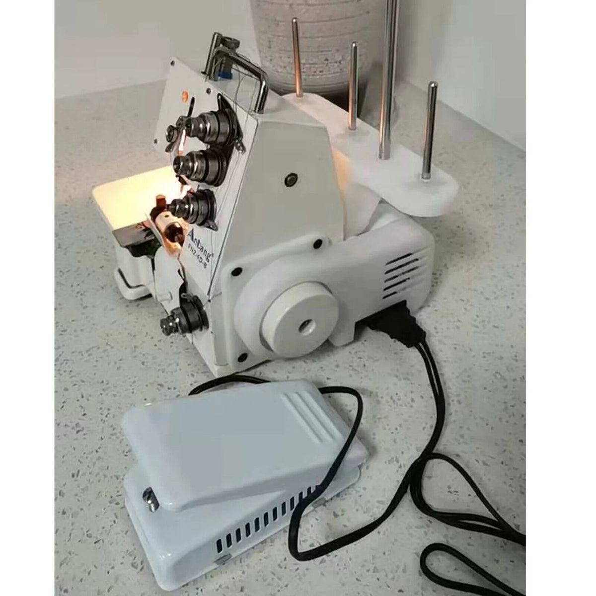 4 Thread Overlock Serger Sewing Machine P361