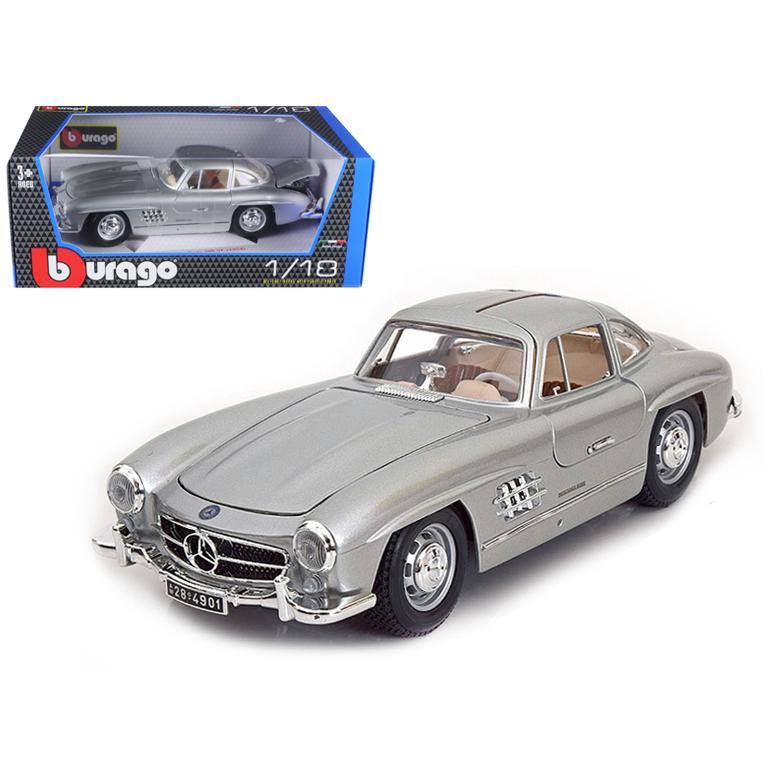Silver 1/18 Diecast Model Car L894935
