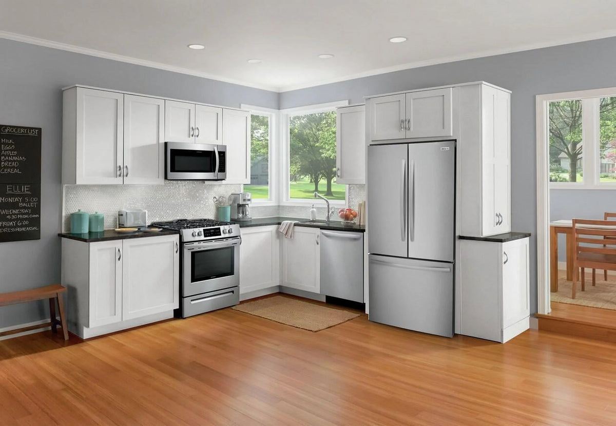 28.8 Cubic Feet French Door Refrigerator with Freezer E711