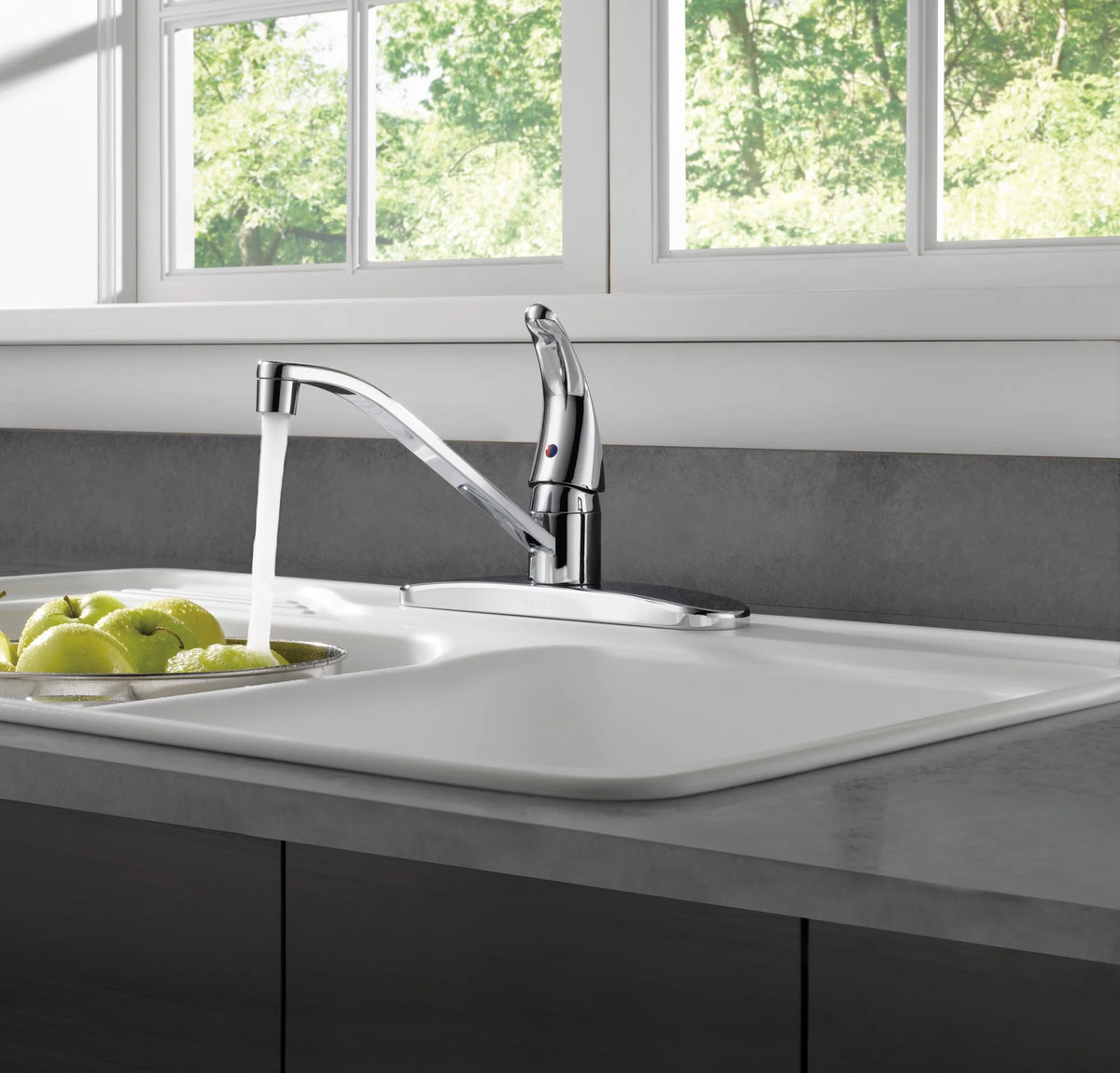 Single Handle Kitchen Faucet B7746