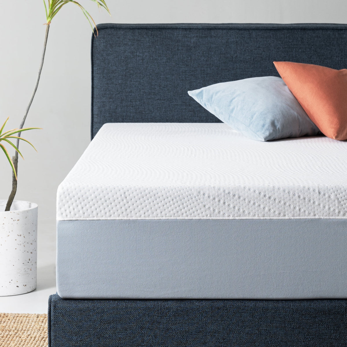13.5 Gel Memory Foam Mattress Queen F316